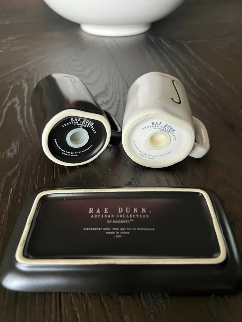 Rae Dunn Salt & Pepper Shakers.